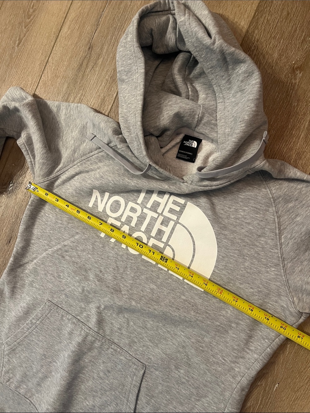 The North Face - Light Gray Logo Pullover Hoodie, Great Condition! Size L - Picture 8 of 10